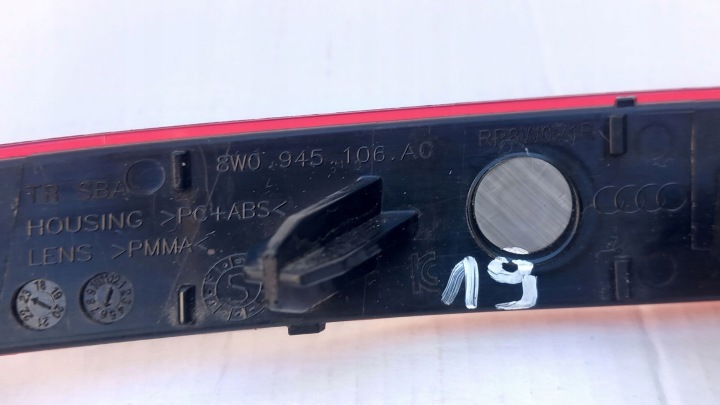 AUDI A4 B9 8W DROIT RÉFLECTEUR PARE-CHOCS ARRIÈRE AMPOULE