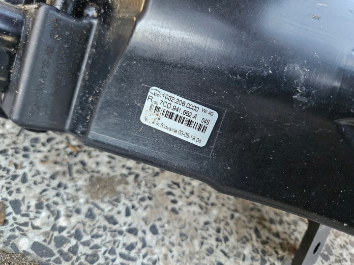 PHARE ANTIBROUILLARD PHARES ANTIBROUILLARD DROIT VW CRAFTER II MAN TGE 7C0941662A