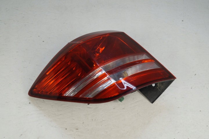 DODGE JOURNEY FIAT FREEMONT PHARE ARRIÈRE ARRIÈRE DROITE NAROZNA 05067785A