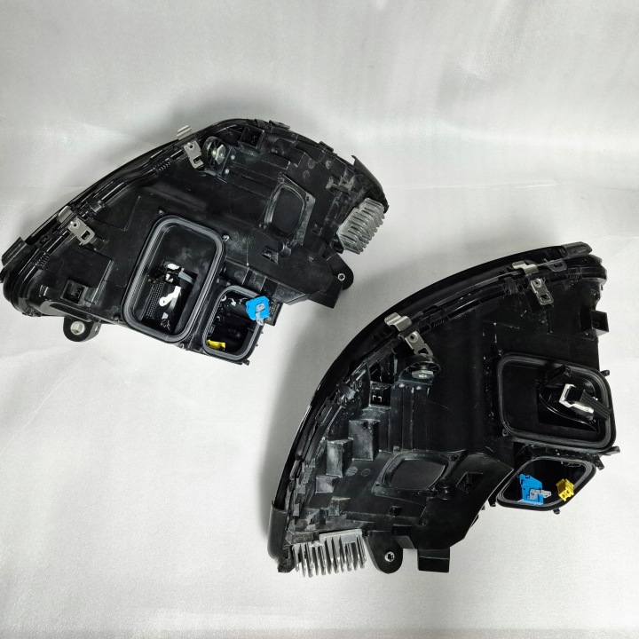MERCEDES C CLASSE DANS 205 PHARE L+P COMPLET LED ILS EUROPE A2059063204