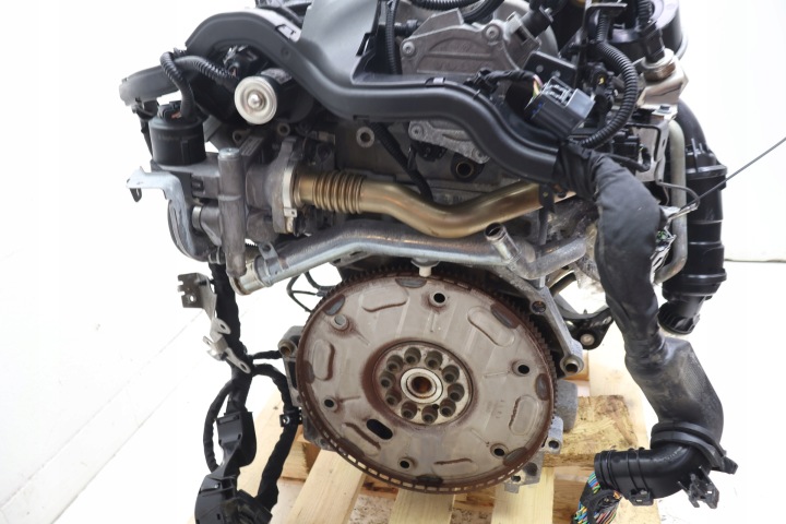 VOLVO XC70 MOTEUR D4204T5 31416099, 6906513