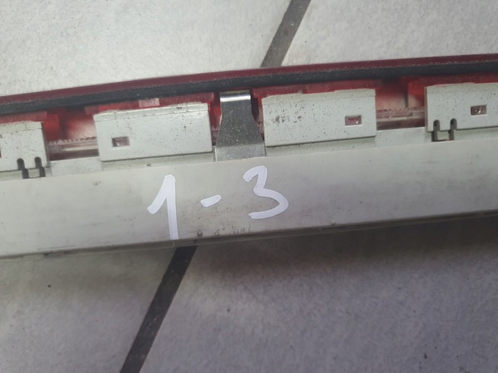 AUDI A4 B7 UNIVERSEL TROISIÈME LANTERNE STOP ORIGINAL 1-3