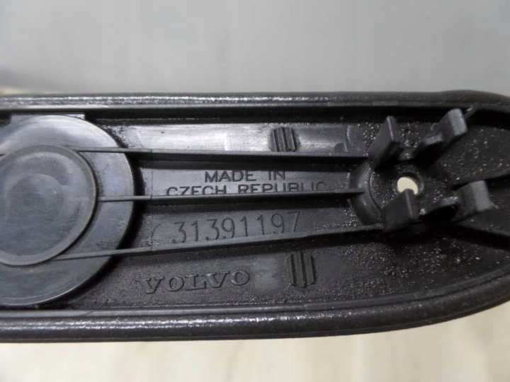 VOLVO S60 II 10-17 CACHE MICROCONTACT COUVERCLES DE COFFRE 31391197