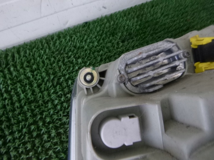 VOLVO FE RESTYLAGE PHARE AVANT GAUCHE 82543887 LED