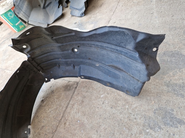 MAZDA 6 III GJ 12-17R PASSAGE DE ROUE DROIT AVANT