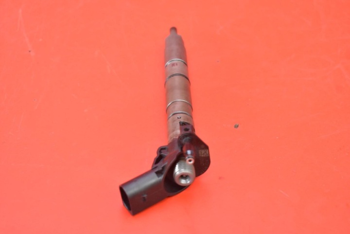 INJECTEUR INJECTEUR TEST 057130277AD AUDI A8 D3 4.2 TDI 326 KM 05-07