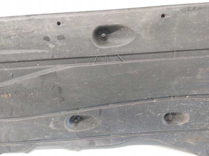 PROTECTION CENTRALE CHÂSSIS GAUCHE CÔTÉ CUPRA ATECA 5Q0825201AE