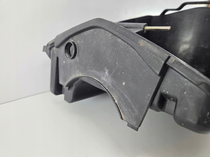 BOÎTE À GANTS COFFRE PEUGEOT VIVACITY