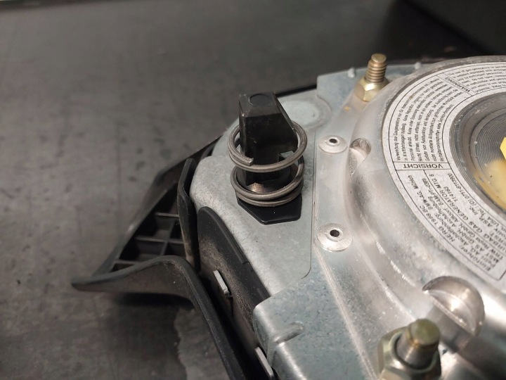 VOLANT À TROIS BRAS CUIR VOLKSWAGEN PASSAT B5 1J0419091P