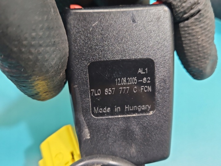 CEINTURE DE SÉCURITÉ AVANT GAUCHE CLIPS TOUAREG I 7L PORSCHE CAYENNE I