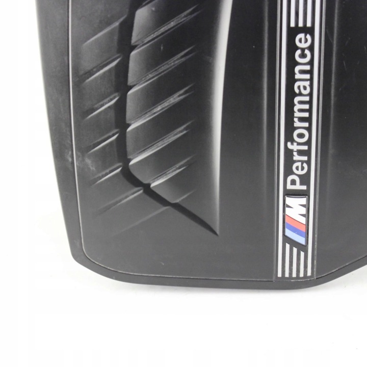 BMW 5 G30 G31 2018 PROTECTION SUPÉRIEURE MOTEUR