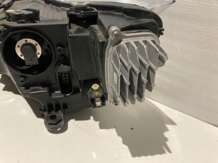 PHARE AVANT DROIT LED SEAT IBIZA ARONA 17- 6F1941008C