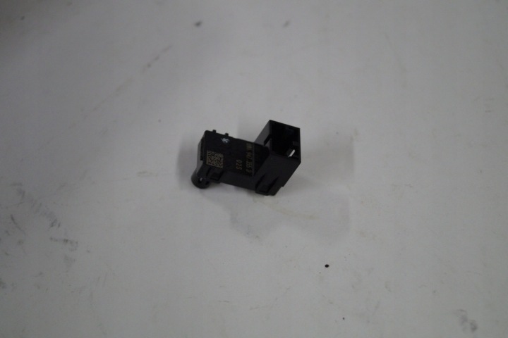 AUDI A5 8W F5 8W0949102 8W0919390B 4M0947105 8W0947355G