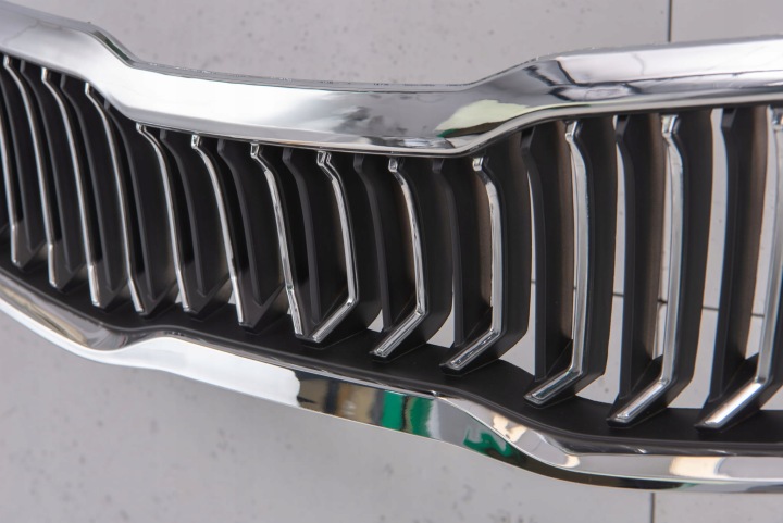 KIA OPTIMA IV JF 2018-2020 GRILLE AVANT CALANDRE RADIATEUR 86350D4500