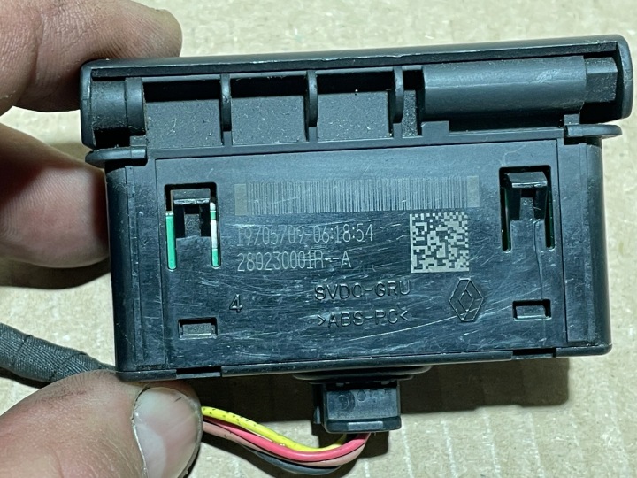 RENAULT MEGANE III AUX USB TRANSMISSION PRISE PUCE 280230001R-A