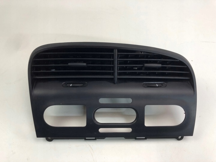 SEAT ALTEA 5P CHÂSSIS GRILLE CENTRALE DÉCOR 5P1819110J