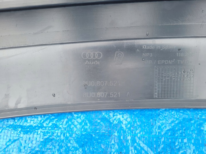AUDI Q3 I 8U0 PARE-CHOCS DIFFUSEUR SPOILER ARRIÈRE ARRIÈRE 8U0807521 0954