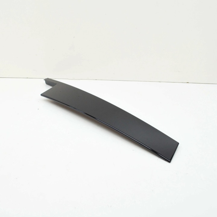 MB GLC X253 AVANT LEFT DOOR EXTERIOR B-PILLAR TRIM A2536900187