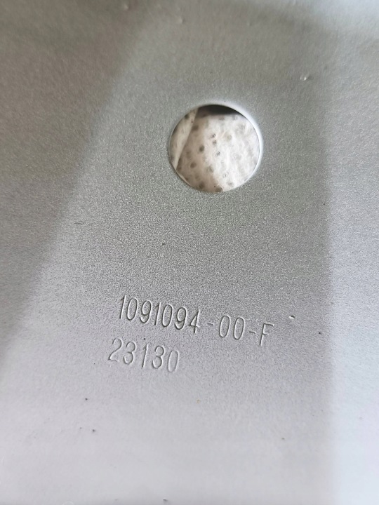 AILE TESLA MODÈLE 3 109109400F GAUCHE