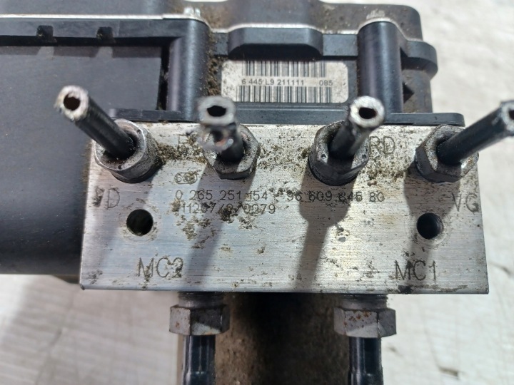 CITROEN C4 PICASSO I 06- 2.0 HDI POMPE ABS 9660934580