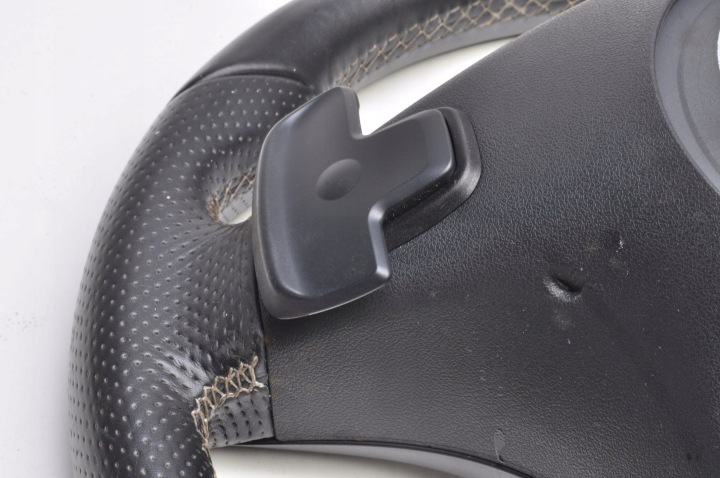 MERCEDES W246 VOLANT CUIR MULTIFONCTIONNELLE PALETTES A0004604603