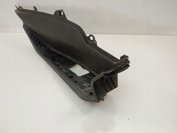 HONDA FORZA 125 14-17 PLANCHER DROITE