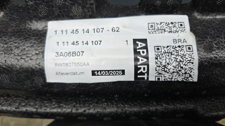 AUDI A4 B9 AMORTISSEUR PARE-CHOCS AVANT AVANT 8W0807550AA