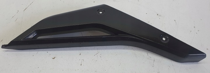 QUEUE PLASTIQUE PROTECTION ARRIÈRE DROITE GILERA GP 800 07-11R
