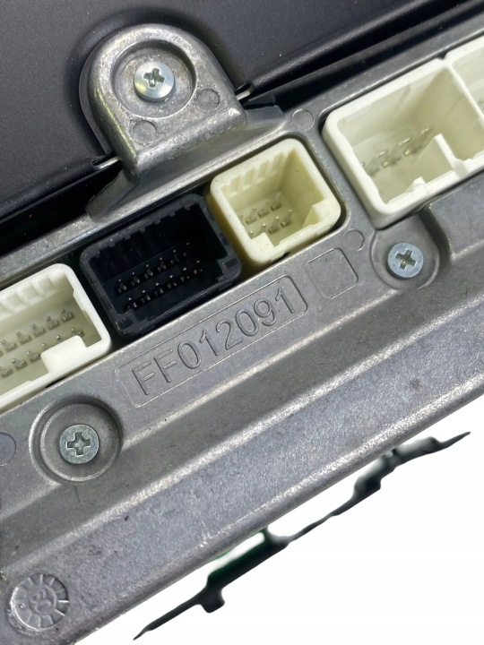 RADIO AVEC NAVIGATION TOYOTA AVENSIS BERLINE (_T27_) 10R026234 2009