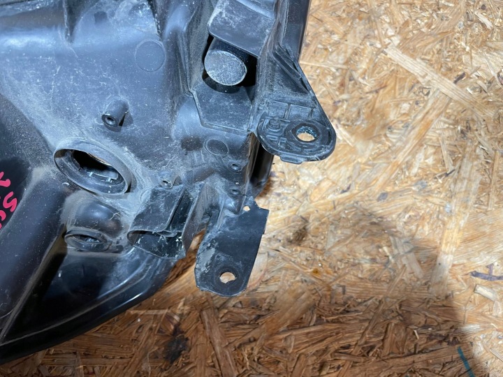 SUZUKI VITARA III 3 LY 15-24 PHARE DROITE AVANT AVANT