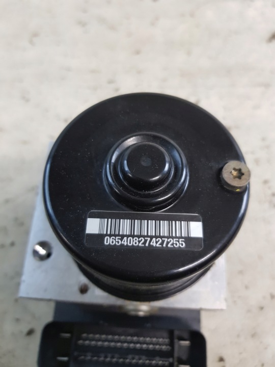 VOLVO V50 1.8B POMPE ABS 30736588 4N51-2C405-EC 30736589A