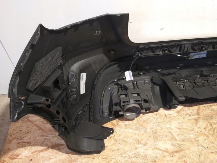 PARE-CHOCS ARRIÈRE ARRIÈRE MERCEDES GLA W156 AMG NEUF