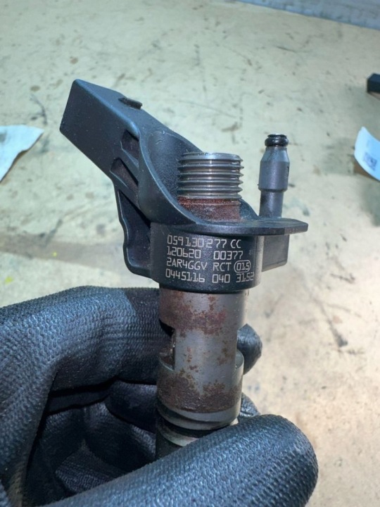 2013 AUDI A8 S8 D4 4H INJECTEUR 059130277CC