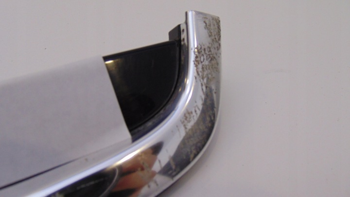MOULURE CHROME VITRES PORTES GAUCHE ARRIÈRE MASERATI GHIBLI