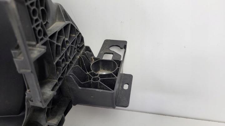 JALOUSIE ADMISSION GUIDE D'AIR CALANDRE RADIATEUR BMW X1 U11 22-