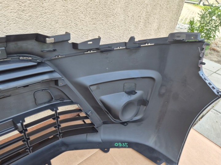 PARE-CHOCS AVANT TOYOTA PROACE II ORIGINAL EN BON ÉTAT ÉTAT