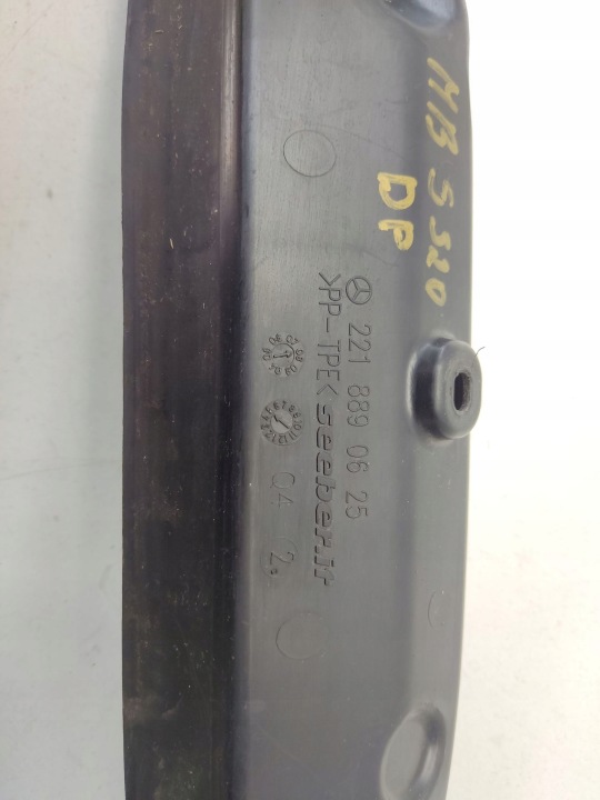 MOULURE GARDE-BOUE AVANT CÔTÉ DROITE MERCEDES-BENZ AVEC W221 2218890625