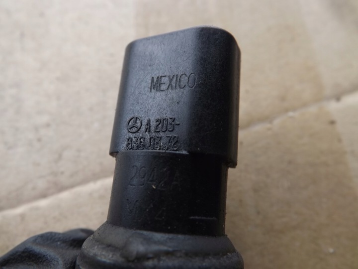 MERCEDES C W203 E W211 ML W163 CAPTEUR PRESSION CLIMATISATION A2038300372