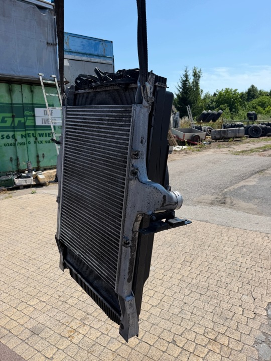 RADIATEUR COMPLÈTE IVECO STRALIS HI-WAY S-WAY EURO 6