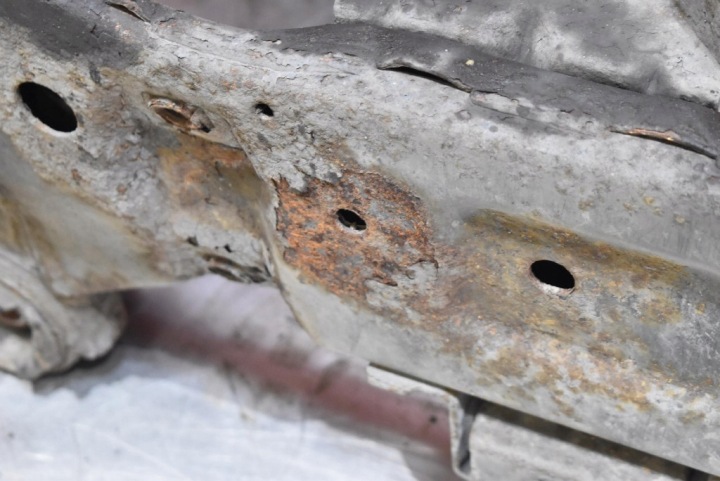 CHÂSSIS POUTRE CHÂSSIS BERCEAU AVANT KIA CARENS 3 III 2.0 16V 145 KM 06-10
