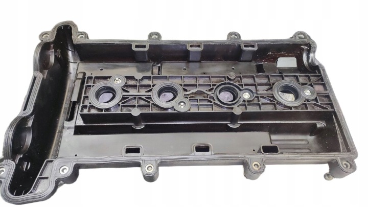 COUVERCLE DE SOUPAPES OPEL VECTRA C ASTRA G II 2.2 16V 13113034