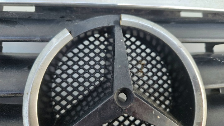 MERCEDES-BENZ A W168 168 CALANDRE GRILLE PARE-CHOCS AVANT AVANT A1688801483