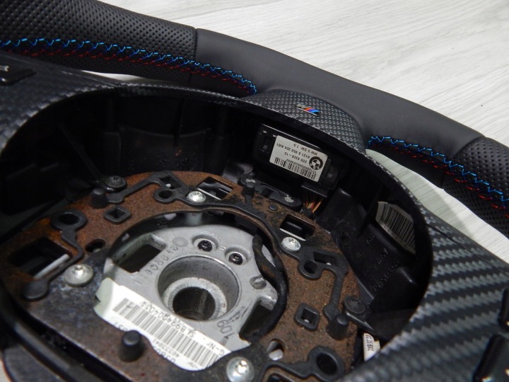 BMW E60 E61 E62 E63 VOLANT SPORT ODPALANA SUR CLÉ