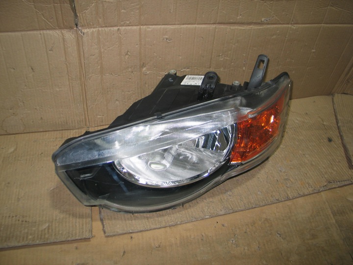 FARO IZQUIERDA PARTE DELANTERA MITSUBISHI COLT VI Z30 08- RESTYLING EUROPA 