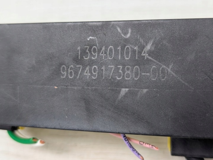 BOÎTE FUSIBLES CITROEN C4 PICASSO II 9674917380