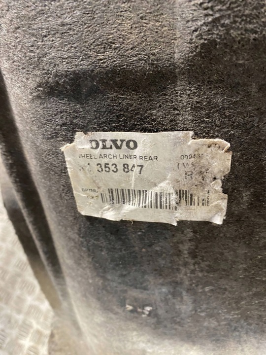 VOLVO XC90 PASSAGE DE ROUE ARRIÈRE 31353847