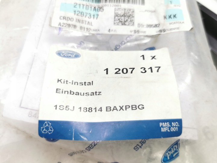 KIT INSTALACYJNY RADIO FORD 1S5J-18814-BAXPBG 1207317