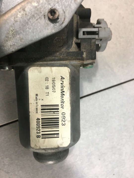 ÉLÉVATEUR VITRES DROIT AVANT TRANSIT 6C11V2320