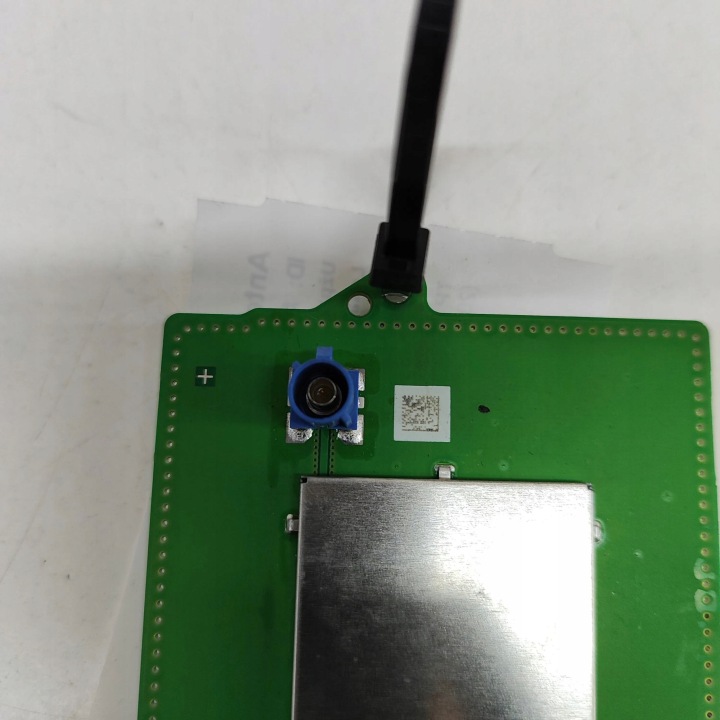 TESLA MODÈLE 3 2022 ANTENNE GPS