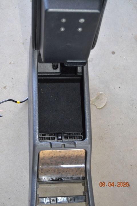 ACCOUDOIR CONSOLES MERCEDES-BENZ E W210 E9400801 2108301454 BOIS